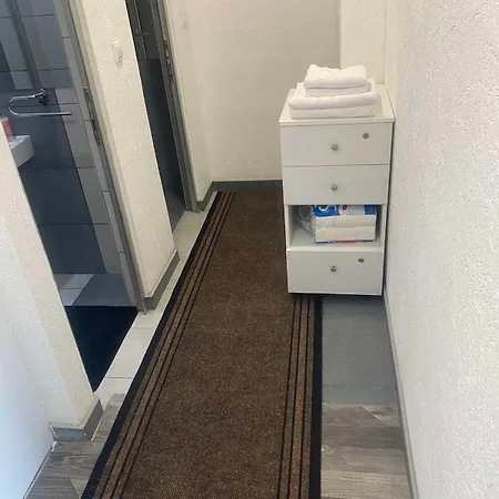 Ka Sa Dvije Spavace Sobe Apartment *